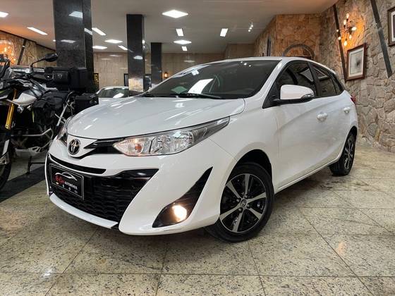 TOYOTA YARIS 1.5 16V FLEX XS CONNECT MULTIDRIVE TOYOTA YARIS 1.5 16V FLEX XS CONNECT MULTIDRIVE